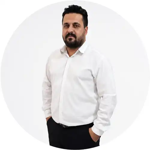 امیر ناظمی - سوپروایزر و مدیر منابع انسانی