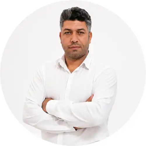 رضا منصوری - سوپروایزر و مدیر پشتیبانی